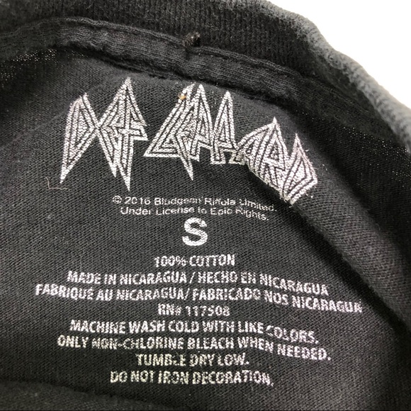 Def Leppard 2016 Tour Size Small Graphic T-Shirt - Picture 2 of 4